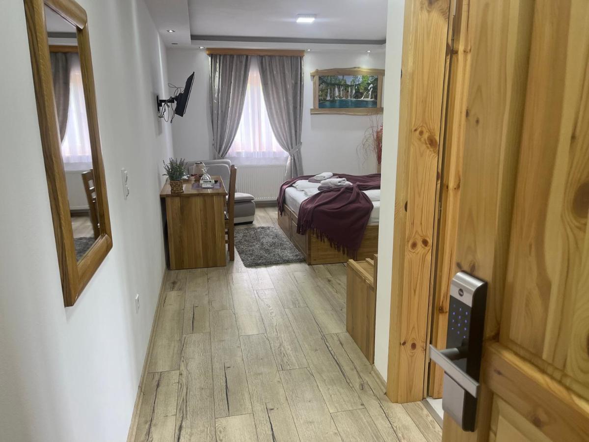 Rustic Inn River Prijeboj エクステリア 写真