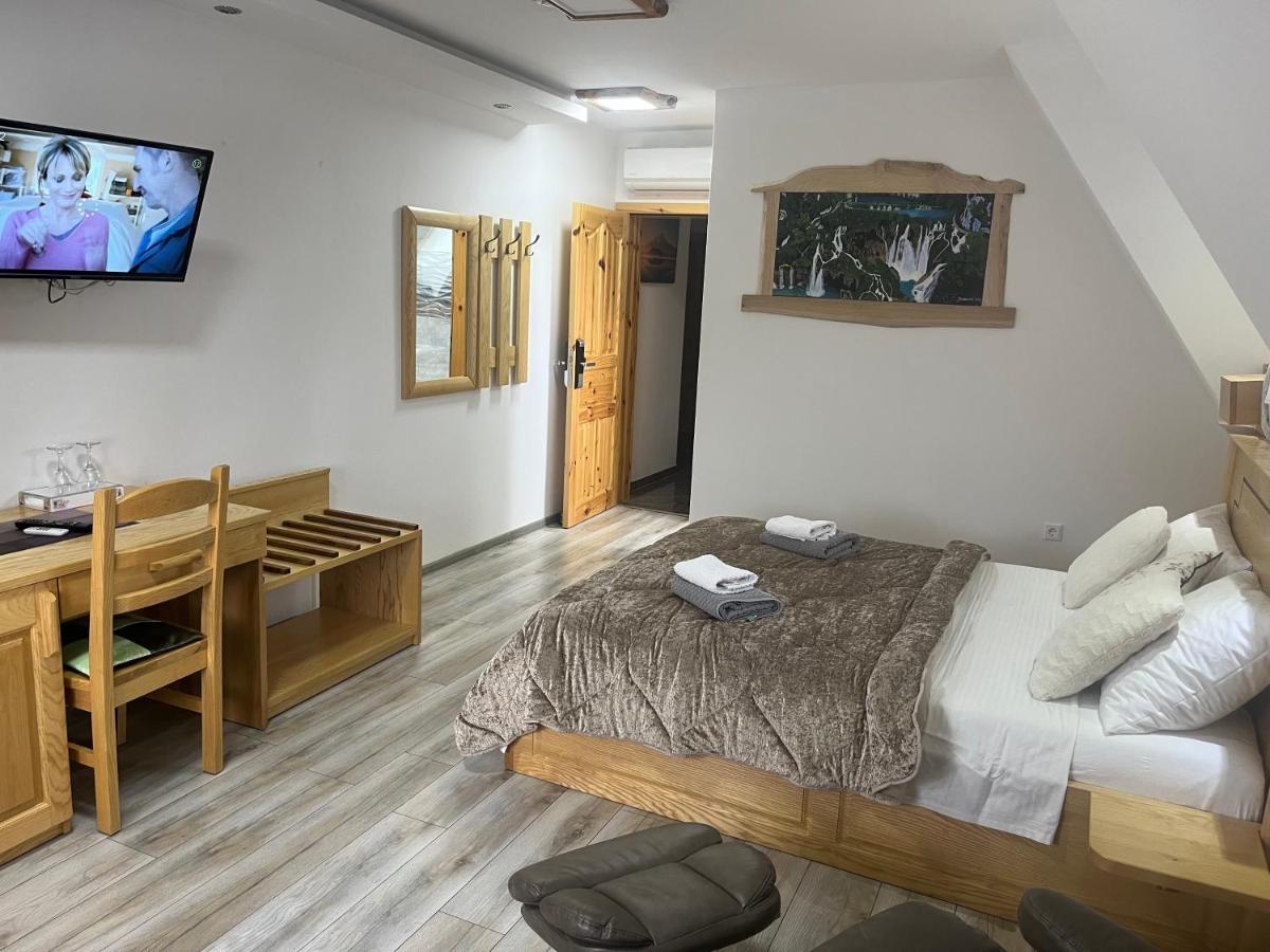 Rustic Inn River Prijeboj エクステリア 写真