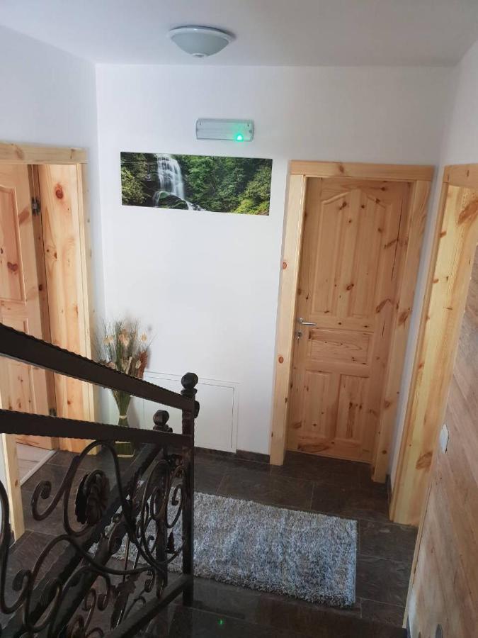 Rustic Inn River Prijeboj エクステリア 写真
