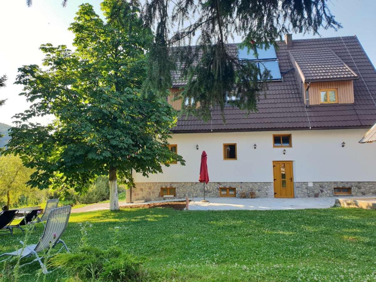 Rustic Inn River Prijeboj エクステリア 写真